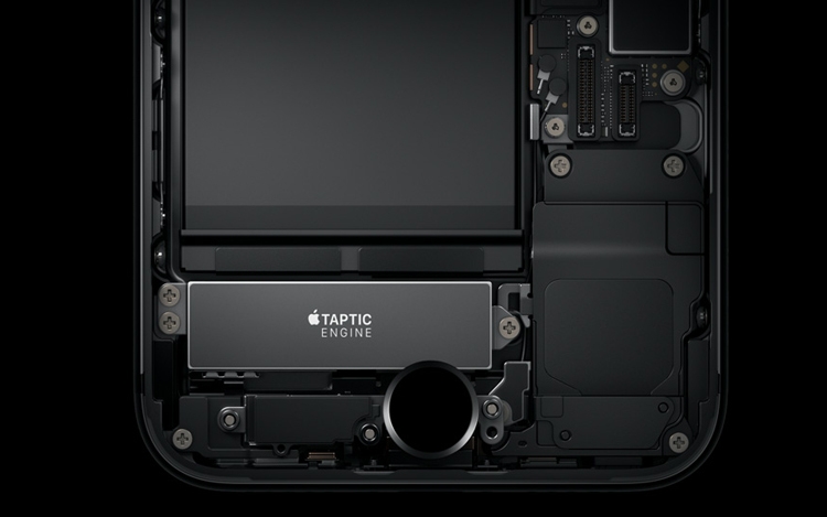 Apple iPhone 7 Plus Taptic Engine موبايل ابل ايفون Apple آيفون 7 بلس - 128 جيجا بايت - ذهبي من جوميا
