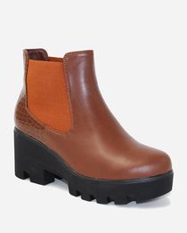 Slip on Boots - Brown